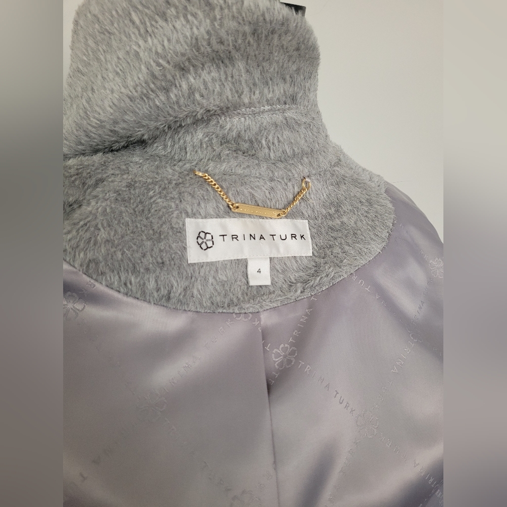 Trina Turk wool/alpaca light gray pea coat in Size 4. - Picture 14 of 15
